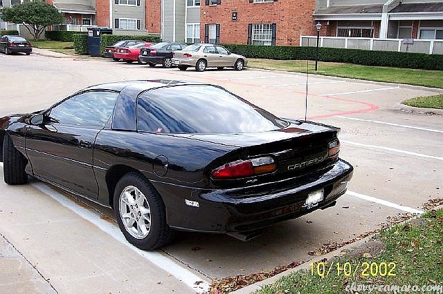 Color black Model Chevy Camaro RS