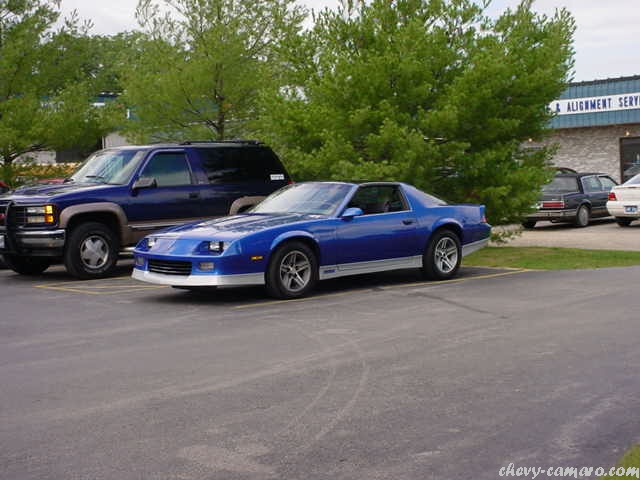 blue camaro z28