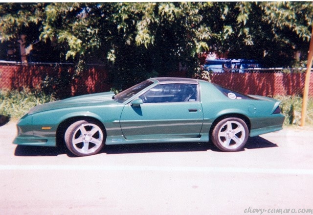 Third Generation Camaro Pictures on Chevy-Camaro.com
